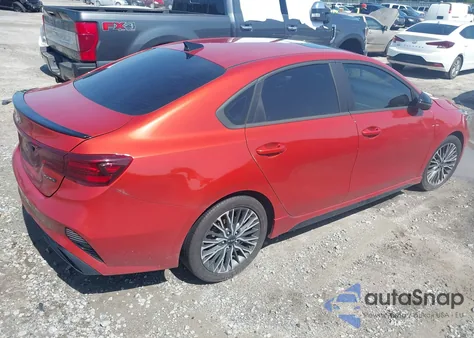 2023 Kia Forte Gt-Line z USA, uszkodzony, nr VIN 3KPF54AD5PE604908